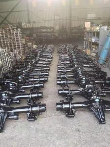 帶差速鎖的前后橋，鉗式剎車(chē)